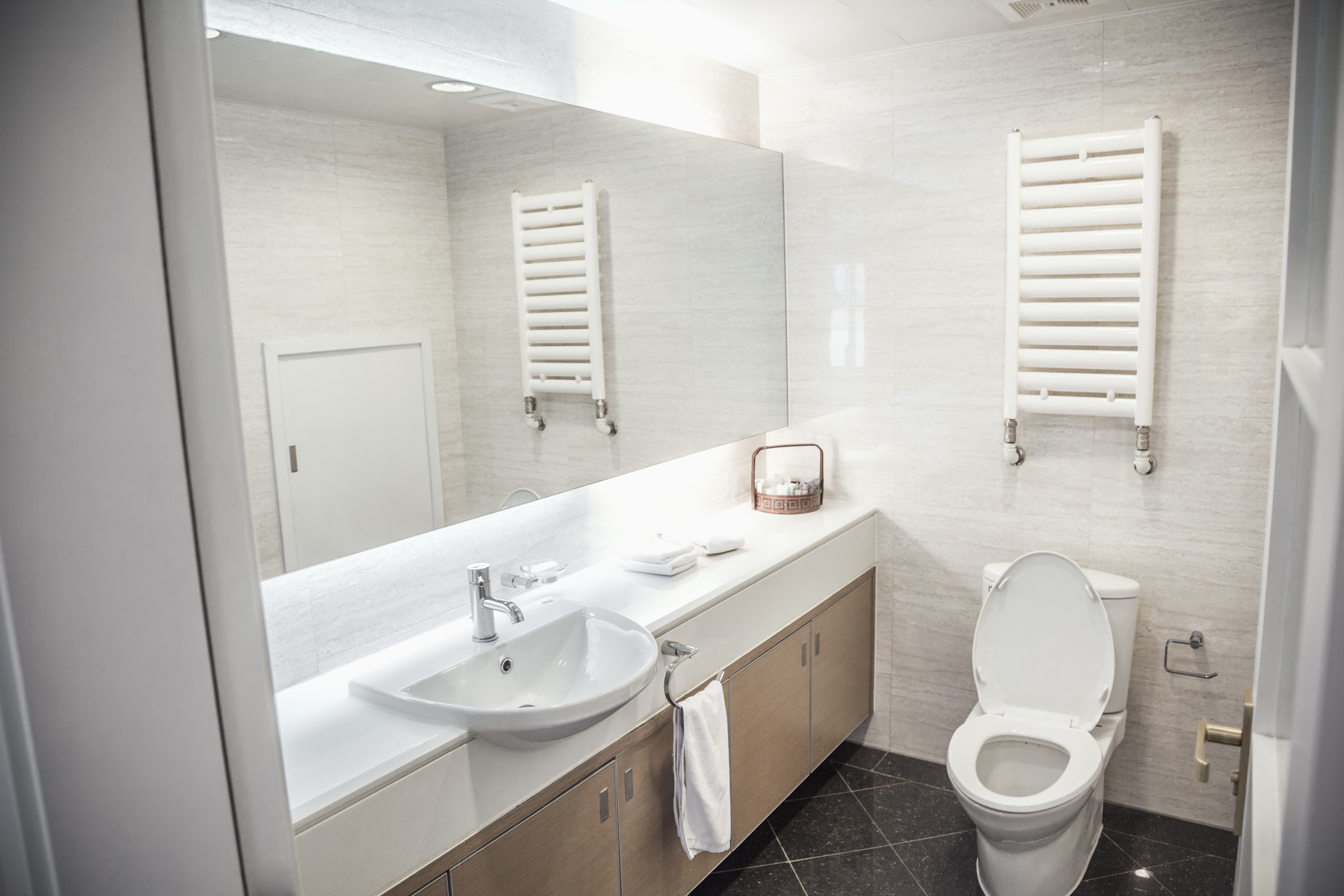 Ba&ntilde;o completo reformado